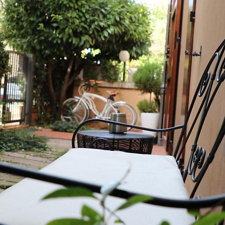 Paradiso24 Forlì Exterior foto